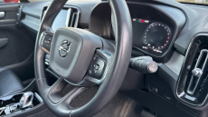 Volvo Xc40 2.0 B4P Inscription 5dr AWD Auto Petrol Estate